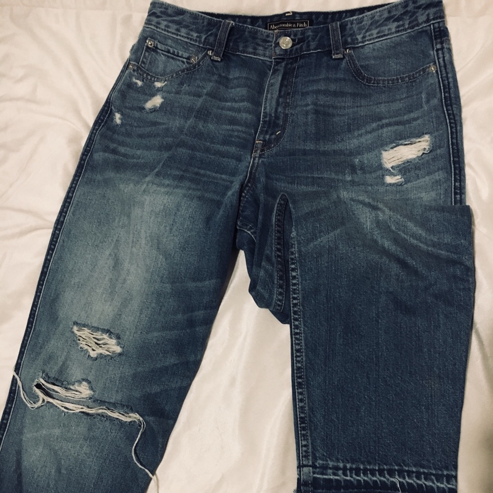 Ripped mom jeans